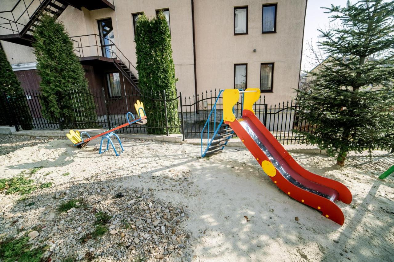 Hotel Solomiya Truskavec Exteriér fotografie